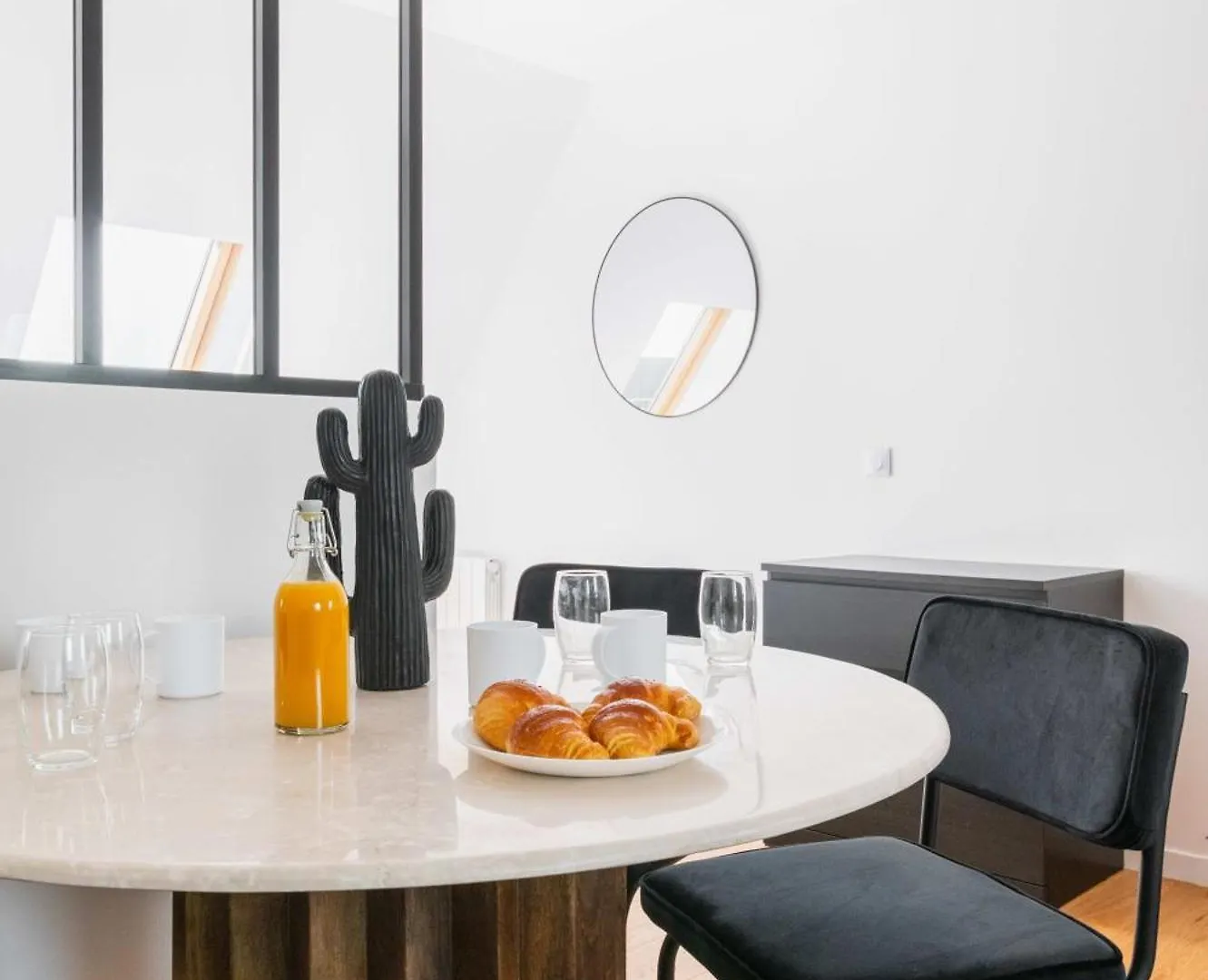 2 Pieces Refait A Neuf Dernier Etage - Paris 19 - 4P - Flat-Guest Διαμέρισμα