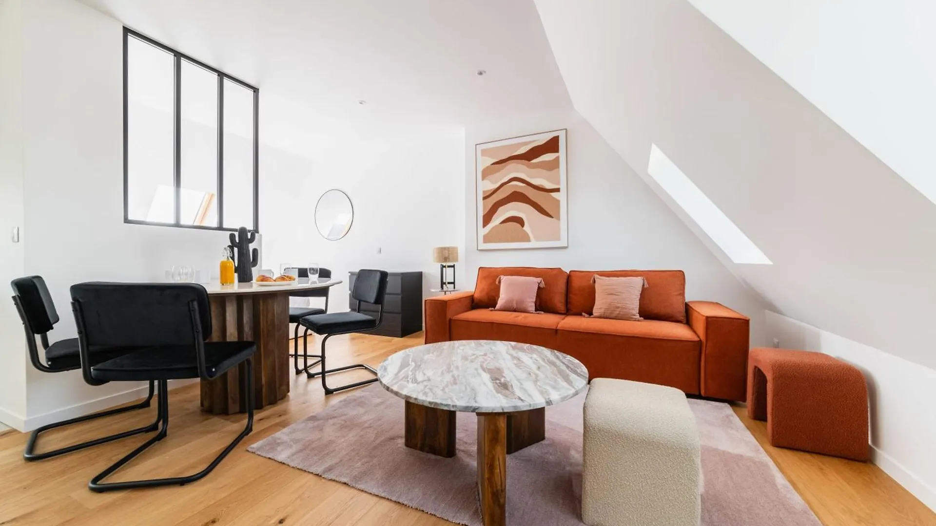2 Pieces Refait A Neuf Dernier Etage - Paris 19 - 4P - Flat-Guestアパートメント